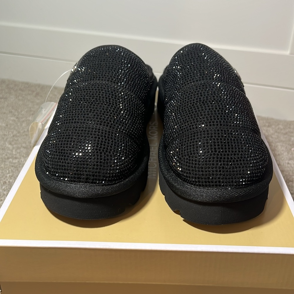 BNIB Michael Kors Women’s Winnie Slippers - Picture 4 of 10